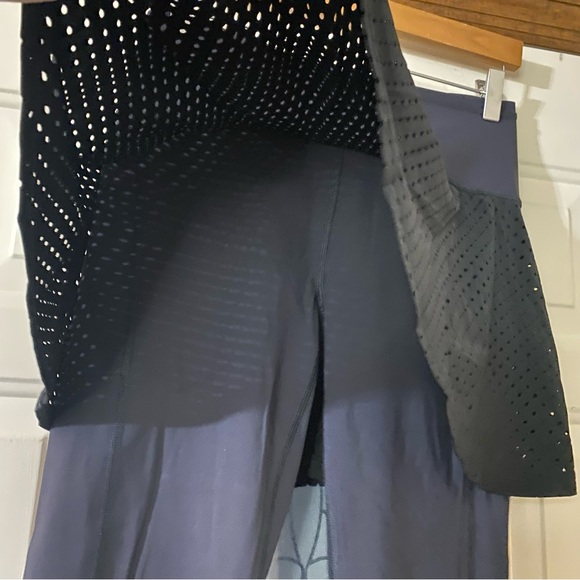 NWOT Athleta Size Small A-Game 2 in 1 Crop Stash Pocket Black Leggings Skirt - Picture 4 of 12